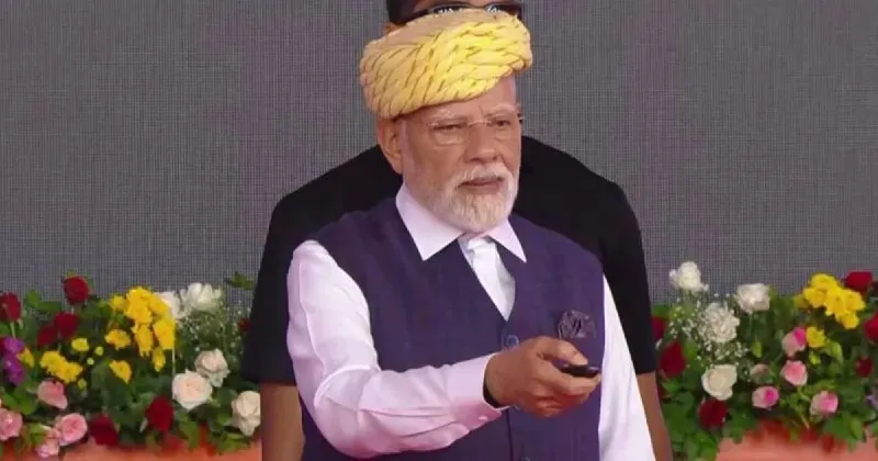 'ଭାରତର ସବୁଠୁ ବଡ଼ ଶତ୍ରୁ ନିର୍ଭରଶୀଳତା': ଟାରିଫ ବିବାଦ ଏବଂ H-1B ଭିସାକୁ ନେଇ ଟ୍ରମ୍ପଙ୍କୁ ପିଏମ୍‌ ମୋଦିଙ୍କ ମେସେଜ୍‌