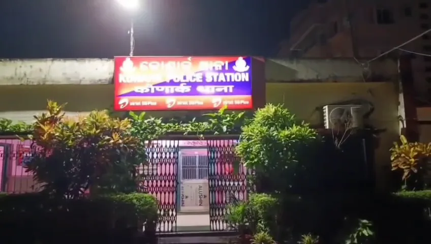 Woman strangled to death in Puri-Konark Marine Drive, police arrest the accused from house.