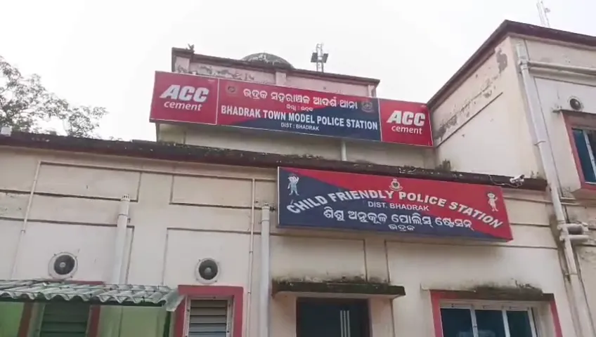 ଭଣଜାଙ୍କ ଠାରୁ ଏଲଆଇସି ଟଙ୍କା ଡିପୋଜିଟ୍ ପାଇଁ ଆଣିଥିଲେ, ଡିକି ଭାଙ୍ଗି ଲୁଟିନେଲେ ଦୁର୍ବୃତ୍ତ