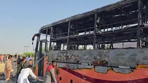 ଜୈସଲମେରରେ ଜଳିଗଲା ଚଳନ୍ତା ବସ୍, ନିଆଁରେ ପୋଡ଼ି ୧୨ ଜଣଙ୍କ ମୃତ୍ୟୁ !