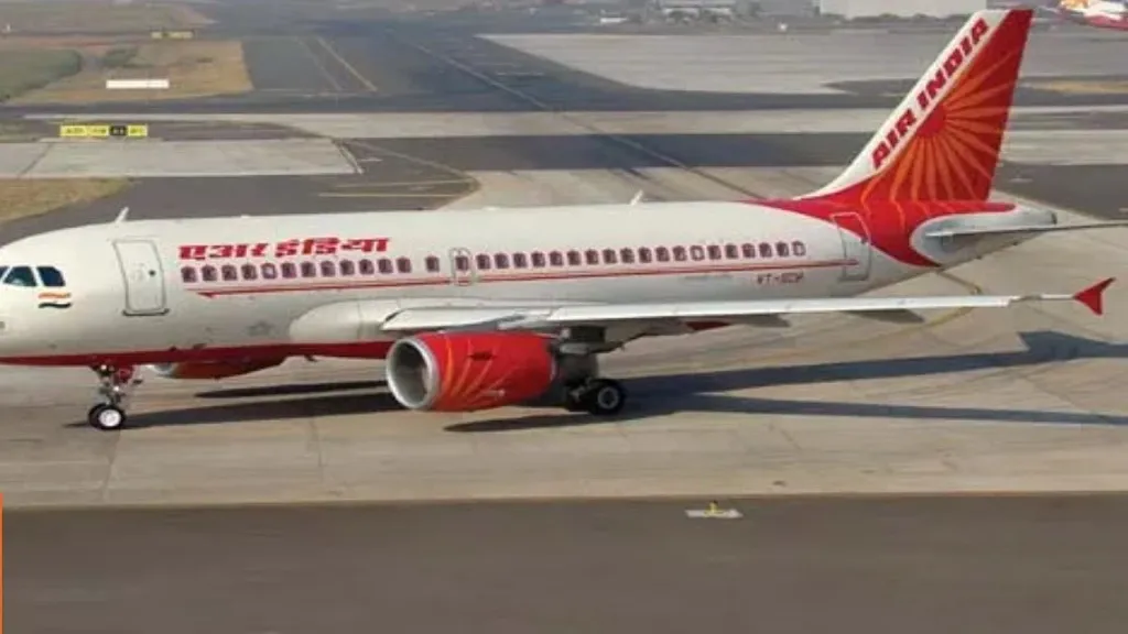 Air India ଫ୍ଲାଇଟ୍ ବାତିଲ, ଇଟାଲୀରେ ଫଶିଛନ୍ତି ଦୀପାବଳିରେ ଘରକୁ ଆସୁଥିବା ୨୦୦ ଭାରତୀୟ