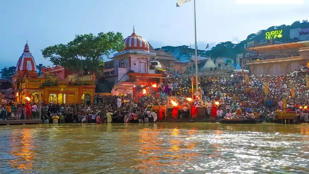 ୧୭ ଦିନ ପରେ ହରକି ପୌଡ଼ିକୁ ଫେରିଲେ ଗଙ୍ଗା, ଶ୍ରଦ୍ଧାଳୁ ପକାଇଲେ ଆସ୍ଥାର ବୁଡ଼