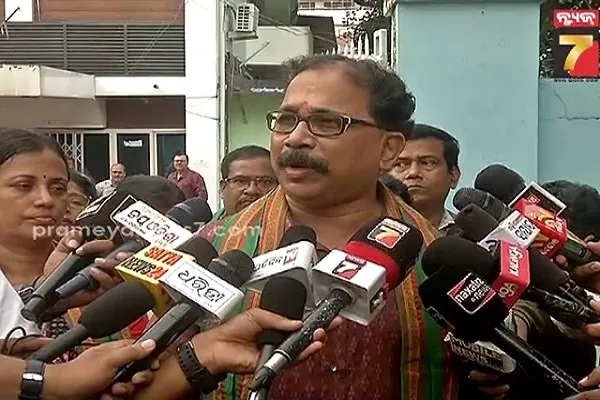 ବିଜେପି ବିରୁଦ୍ଧରେ ମୁଖ୍ୟ ନିର୍ବାଚନ ଅଧିକାରୀଙ୍କ ଦ୍ବାରସ୍ଥ ହେଲା ବିଜେଡି, କହିଲା- ପୋଲିସକୁ ବ୍ୟବହାର କରୁଛି ଶାସକ ଦଳ