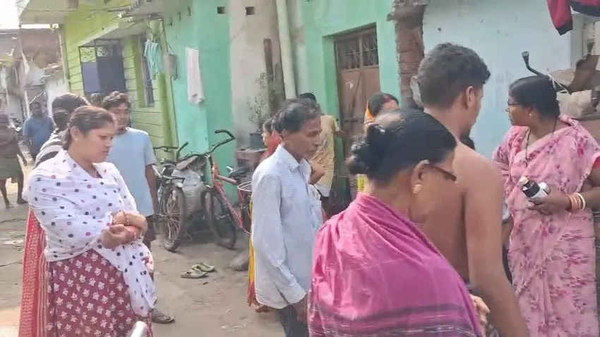 chhatar-jatra-in-maa-manikeswari-temple-of-bhawanipatna
