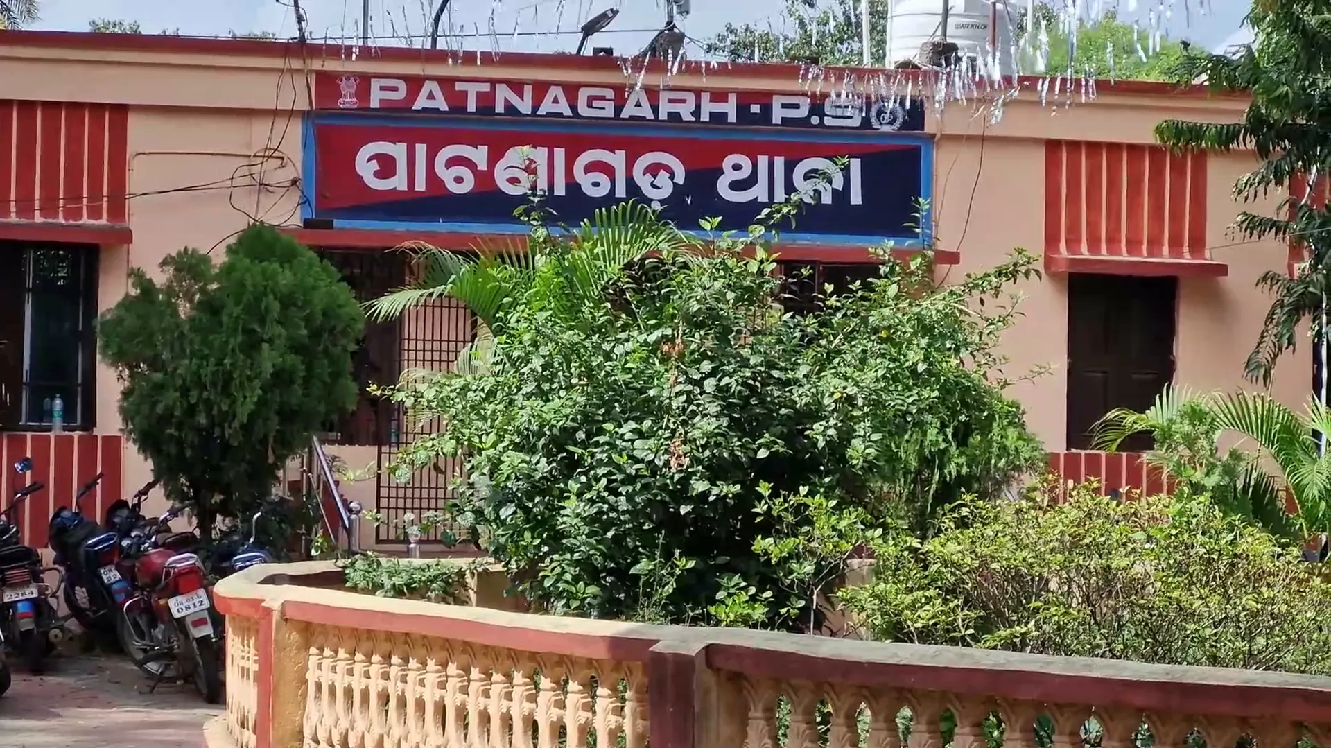 coach-rahul-dravid-happy-on-middle-order-batting