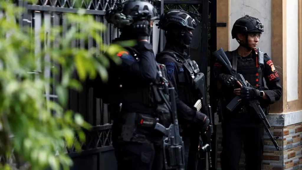 ଶୁକ୍ରବାର ନମାଜ ବେଳେ ଜାକାର୍ତ୍ତା ମସଜିଦ୍ ରେ ବିସ୍ଫୋରଣ, ୫୪ ଆହତ 