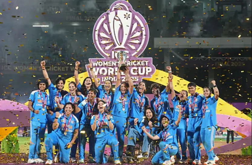 sunil-gavaskar-on-rohit-becoming-t20i-captain-winning-franchise-title-is-not-a-guarantee-of-success-at-international-level