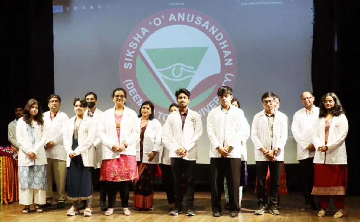 tension-during-news-7-vote-of-odisha-survey-in-bari-of-jajpur-and-khandapada-of-nayagarh