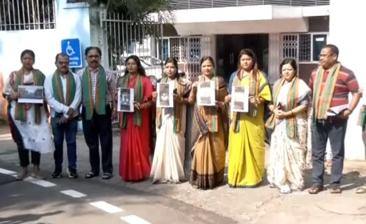 ମୁଖ୍ୟ ନିର୍ବାଚନ ଅଧିକାରୀଙ୍କ ଆଗରେ ଫେରାଦ ହେଲା ବିଜେଡି, ବିଜେପି ସରକାରୀ କଳର ଅପବ୍ୟବହାର କରୁଥିବା ନେଇ ଆଣିଲା ଅଭିଯୋଗ