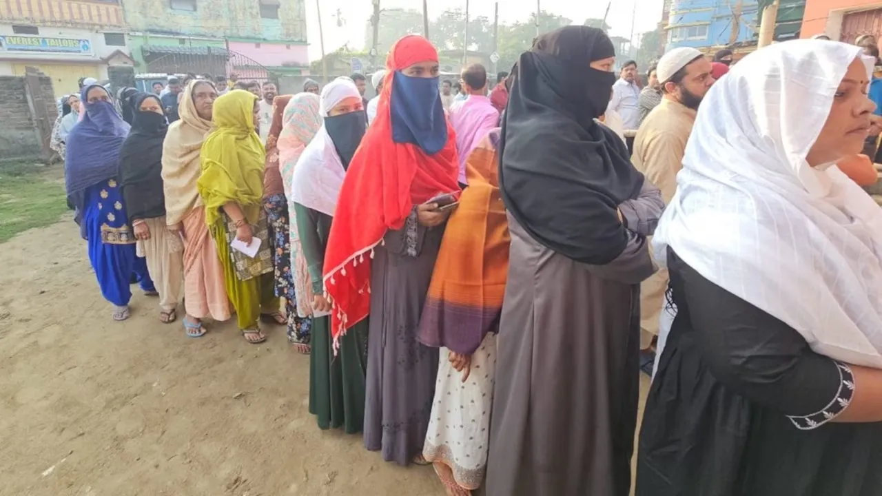 villagers-unique-protest-for-road-in-nabrangpur