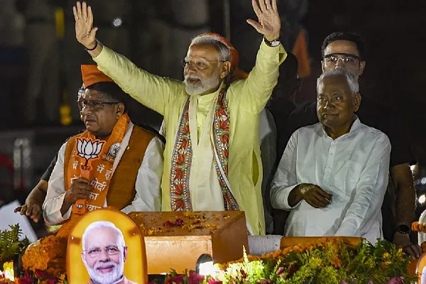 Bihar Exit Poll: ଏକ୍ସିସ୍ ମାଇ ଇଣ୍ଡିଆ ସର୍ଭେରେ ବିହାରରେ NDA ସରକାର, ଜାଣନ୍ତୁ କାହାକୁ ମିଳୁଛି କେତେ ସିଟ୍