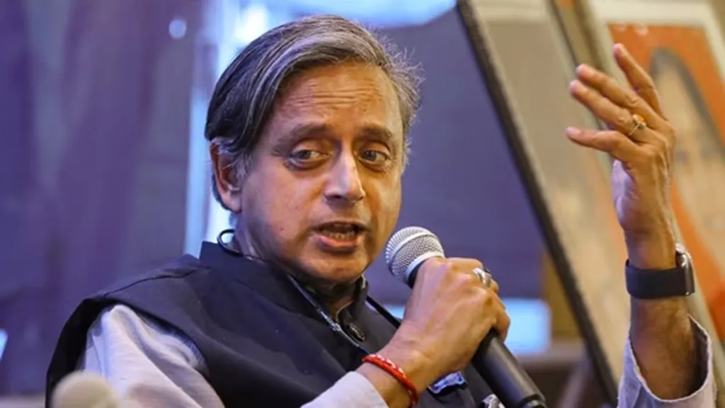 karni-sena-threaten-to-closed-akshya-kumars-movie-prithviraj