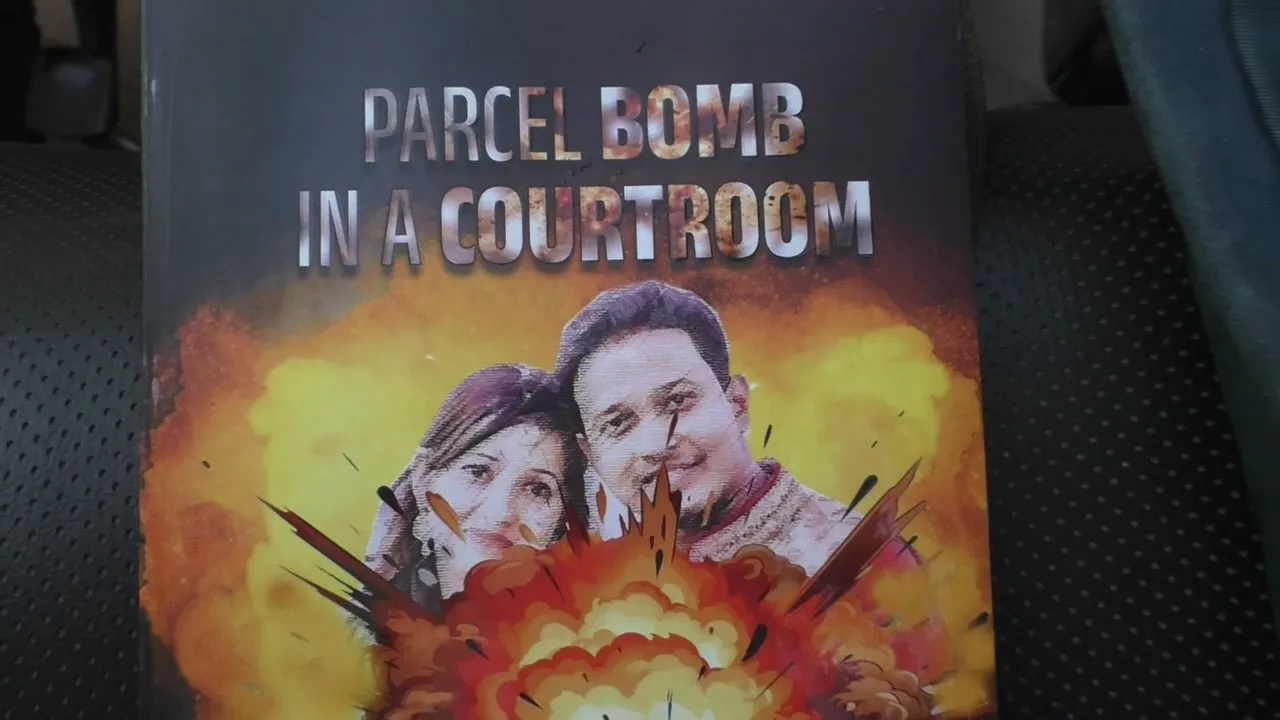 ‘ପାର୍ସଲ ବମ୍ ଇନ୍ ଏ କୋର୍ଟ ରୁମ୍’ ପୁସ୍ତକ ଉନ୍ମୋଚିତ, ବହୁଚର୍ଚ୍ଚିତ ପାଟଣାଗଡ଼ ପାର୍ସଲ ବୋମା ଘଟଣା ଉପରେ ଆଧାରିତ