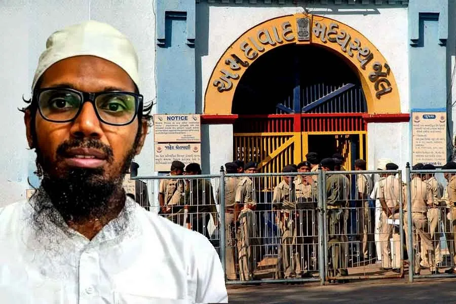 ଜେଲରେ ଦେଶପ୍ରେମ ! ଆତଙ୍କବାଦୀକୁ ମାରି ମୁହଁ ଫଟାଇ ଦେଲେ ଅନ୍ୟ କଏଦୀ 