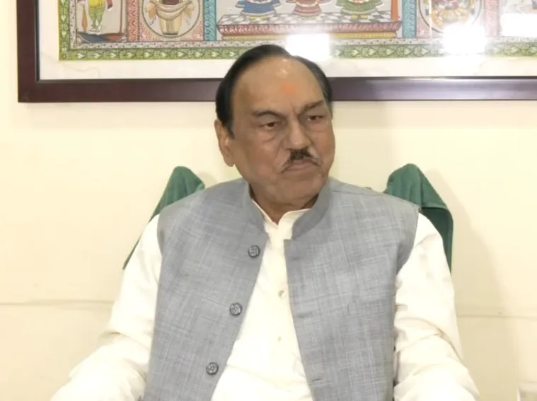 alwar-principal-and-3-teachers-of-government-school-gang-raped-with-girl-student-in-rajasthan-female-teachers-made-video