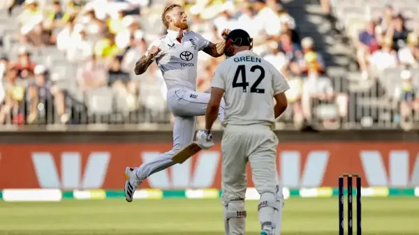 Ashes Series 2025: ପର୍ଥ ପିଚ୍‌ରେ ଥରହର ବ୍ୟାଟର, ପ୍ରଥମ ଦିନରେ ପଡ଼ିଲା ୧୯ ୱିକେଟ୍; ଷ୍ଟୋକ୍ସ-ଷ୍ଟାର୍କଙ୍କ ଜଲୱା