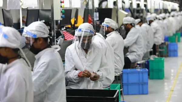 ଦେଶରେ ଲାଗୁ ହେଲା ନୂଆ ଶ୍ରମ ସଂହିତା, ବର୍ଷେ ଚାକିରିରେ ଗ୍ରାଚୁଟି, ଓଭର ଟାଇମରେ ଦ୍ୱିଗାଣ ଦରମା