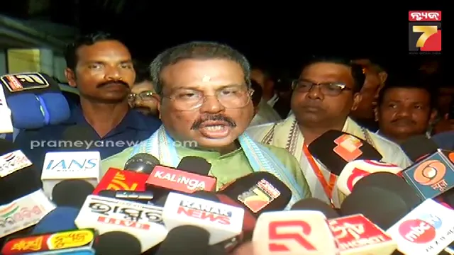 police-arrest-journalist-and-two-other-in-connection-of-spying-for-china