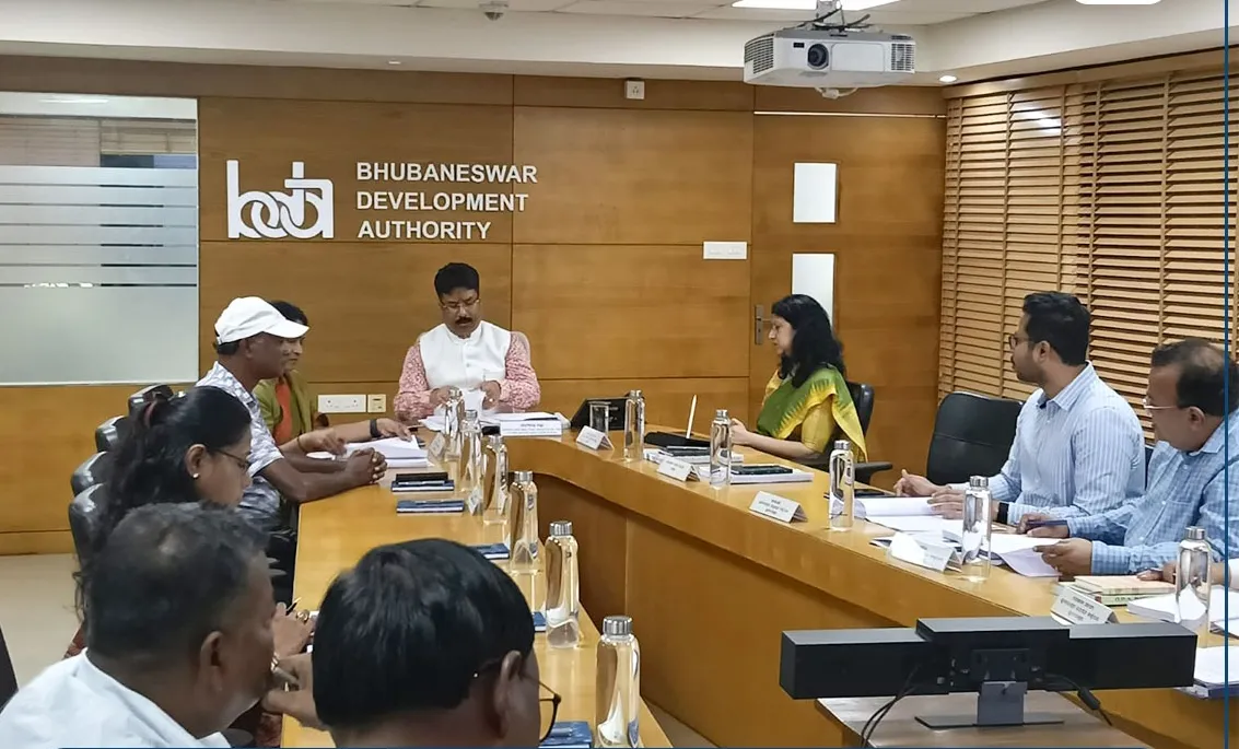 the-chief-minister-reviewed-the-preparations-for-the-odi-match-in-barabati