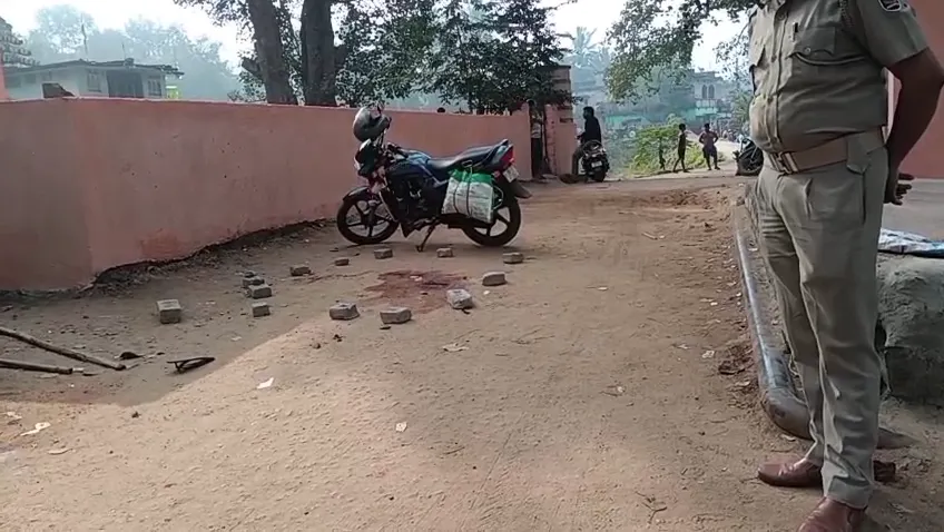 cm-naveen-pattain-show-sankha-pic-before-cmapagin