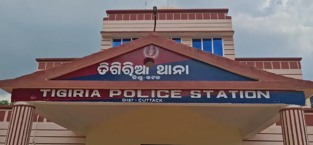 delhi-crpf-hq-sealed-after-one-staff-tested-corona-positive