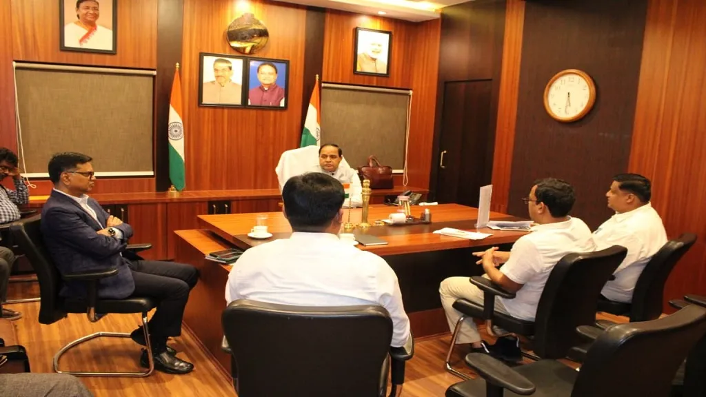 layoffs-in-us-80000-job-cuts-in-may-3900-fired-due-to-ai