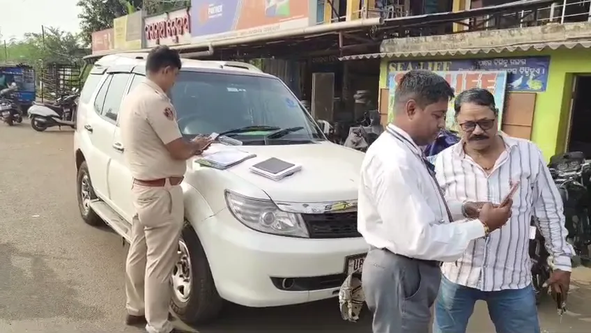 elephant-teeth-and-nails-of-leopard-siezed