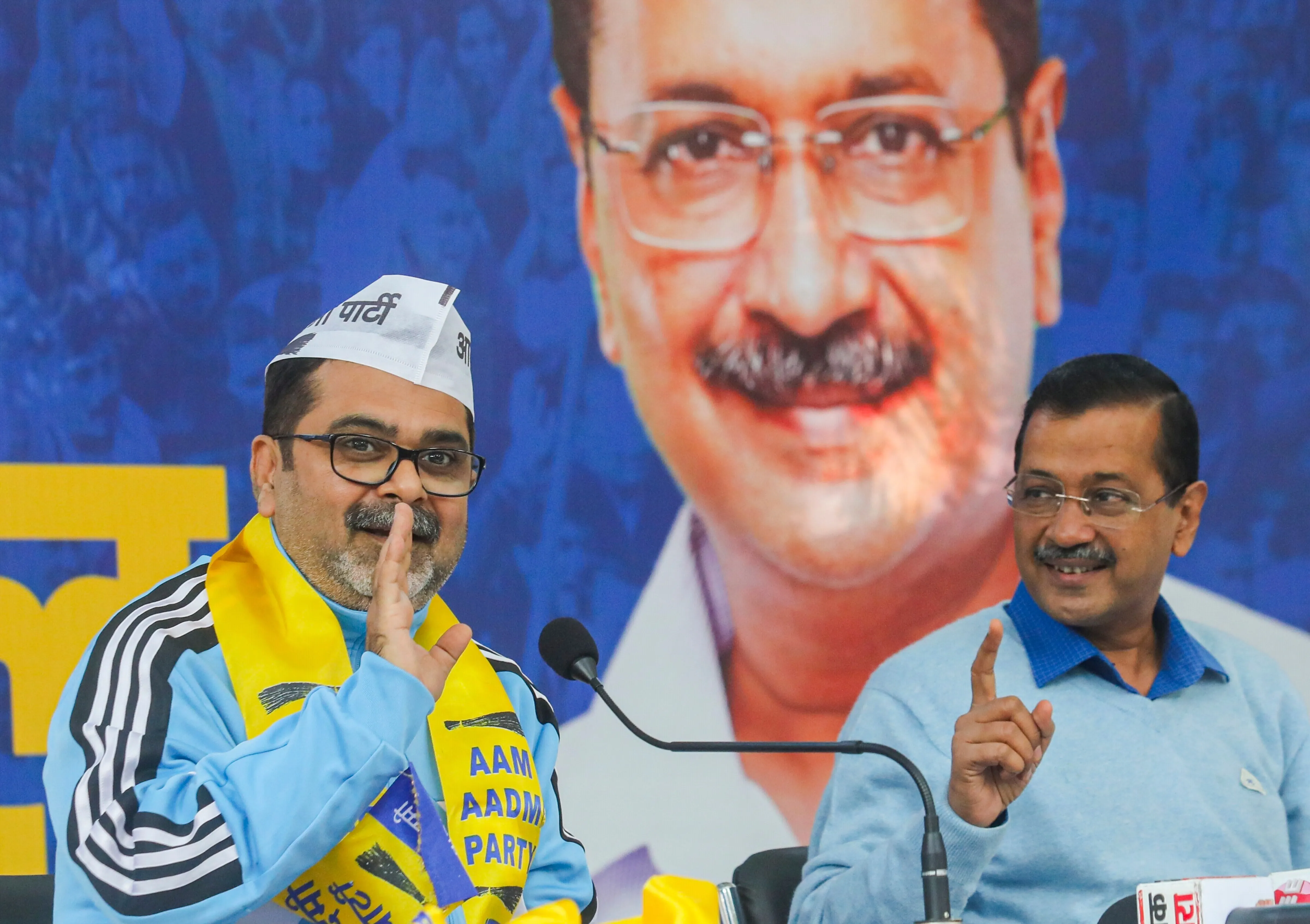 diamond-in-junglee-villagers-rush-to-forest-to-dig-out-diamond