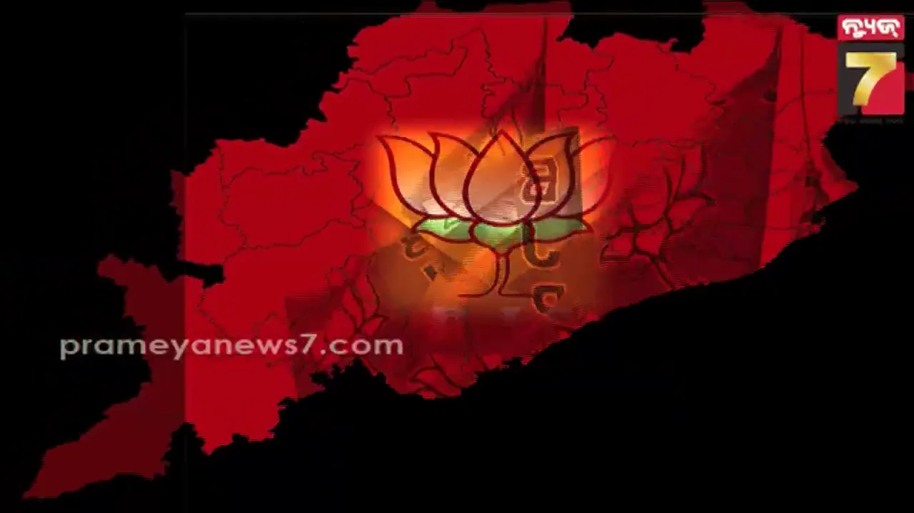 women-bikers-durbyabahar-by-man-son-in-bengaluru