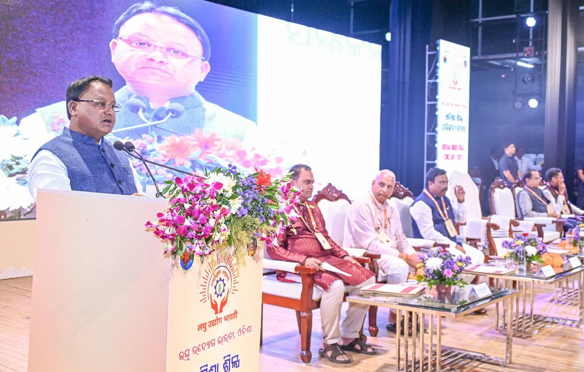 demanding-upgradetion-for-hospital-at-bonlangir-tusura