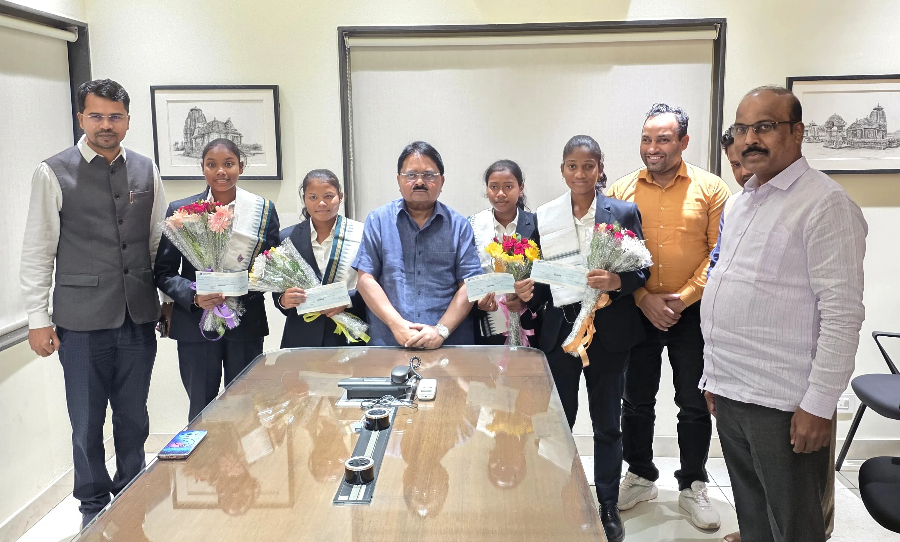 ବିଶ୍ୱକପ ବିଜୟ ପାଇଁ ଓଡ଼ିଶାର ଚାରି ଦୃଷ୍ଟିହୀନ କ୍ରିକେଟରଙ୍କୁ ସମ୍ମାନିତ କଲେ ଏମଜିଏମ ଗ୍ରୁପ ସିଏମଡି