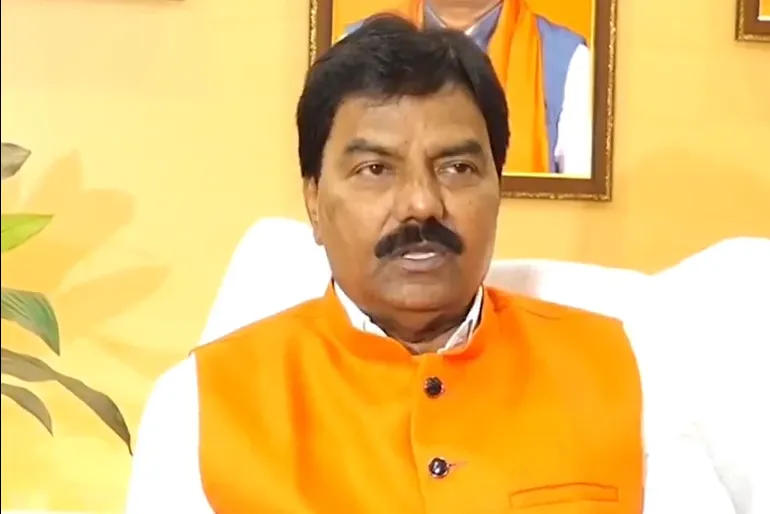 ruckus-during-cmc-council-meeting-in-cuttack