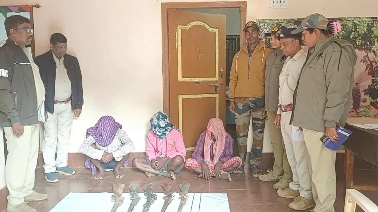 fire-mishap-in-berhmapur-bada-bazar-area