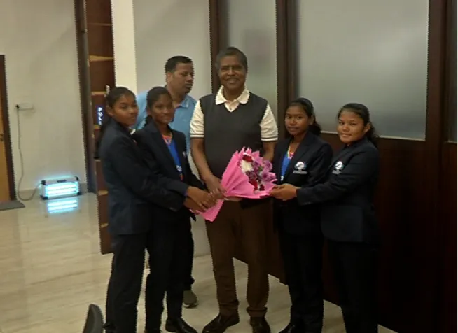 cm-mohancharan-majhi-accepting-bjp-membership-and-said--one-crore-people-should-be-added--