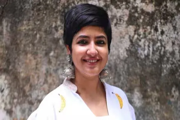 closing-bell-sensex-tanks-890-points-nifty-closes-at-17200