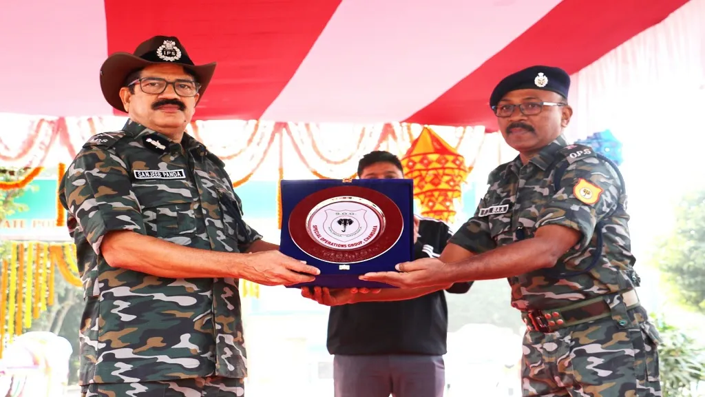 patnagarh-mla-saroj-meher-up-down-jr-enjineer-for-low-level-road-construction-issue-mla-pardoned