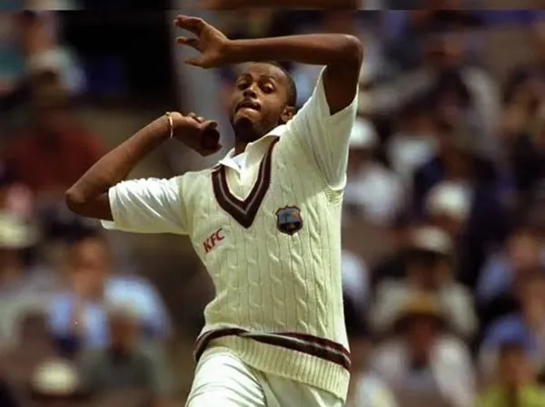 courtney walsh