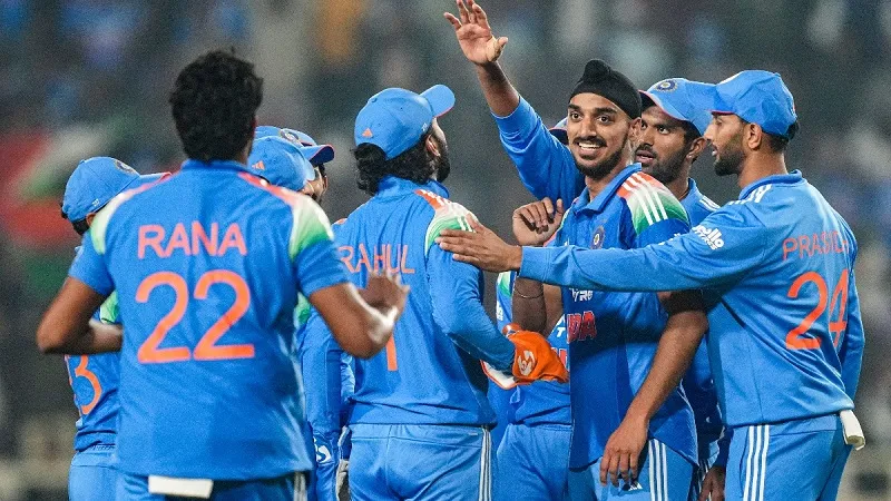 କୋହଲି-ଗାଏକ୍ଵାଡ଼ଙ୍କ ଶତକ ବୃଥା, ବିଶାଳ ସ୍କୋର କରି ହାରିଲା ଭାରତ; ସିରିଜ୍ ୧-୧ରେ ବରାବର କଲା ଦ. ଆଫ୍ରିକା