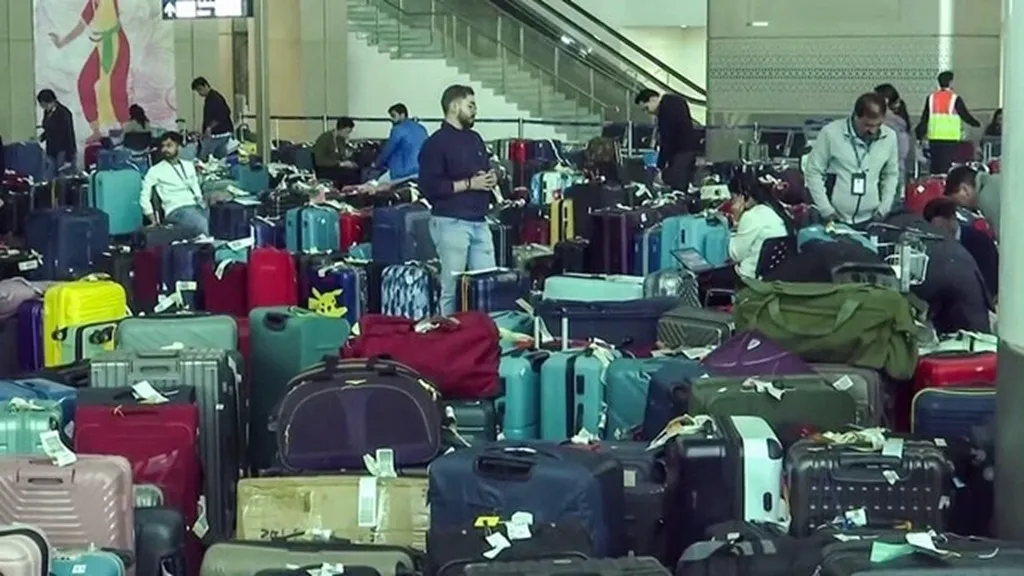 ୬ ଦିନ ବାଦ ଉଡିଲେ ଇଣ୍ଡିଗୋର ୧,୬୫୦ ଫ୍ଲାଇଟ, କଷ୍ଟମରଙ୍କୁ ରିଫଣ୍ଡ ହେଲା ୬୧୦କୋଟି ଟଙ୍କା