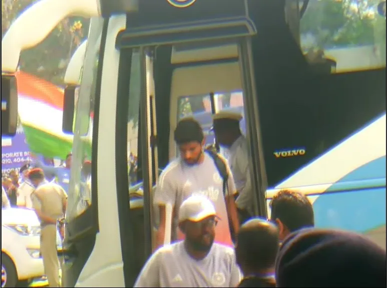 fatehpur-train-accident-two-goods-trains-collide-in-fatehpur