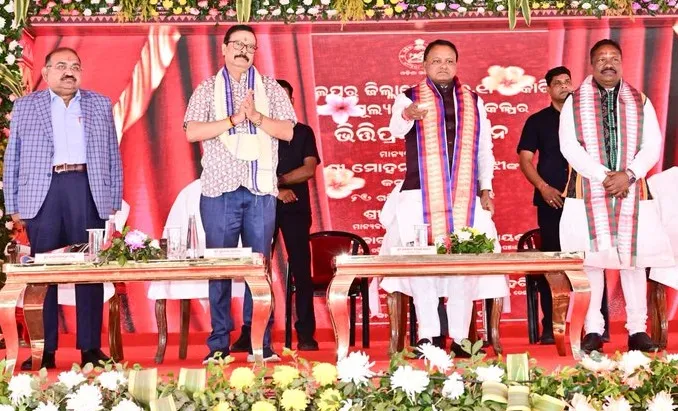 ସମ୍ବଲପୁର ବିକାଶ ଯାତ୍ରାରେ ଯୋଡ଼ିହେଲା ନୂଆ ଅଧ୍ୟାୟ , ୯୪୮ କୋଟିର ୨୫ଟି ପ୍ରକଳ୍ପର ଶୁଭ ଉଦ୍‌ଘାଟନ ଓ ଭିତ୍ତିପ୍ରସ୍ତର ସ୍ଥାପନ