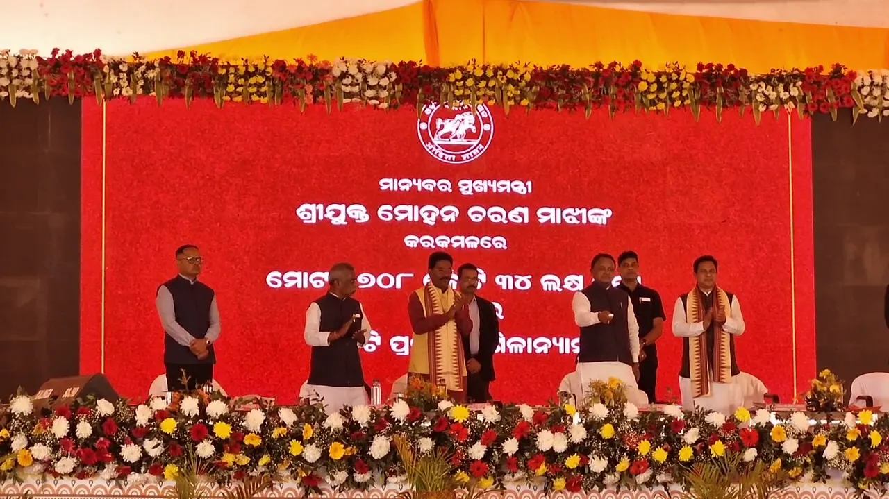 boat-capsize-in-ganges-seven-rescued-many-missing-ndrf-involved-in-rescue-operation