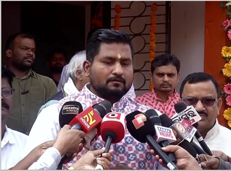 ଯେଉଁମାନେ ମାନୁନାହାନ୍ତି ସରକାରୀ ସ୍ତରରେ ତାଙ୍କୁ ଚେତାବନୀ ଦିଆଯାଉଛି, ଏହା ଏକ ନିରନ୍ତର ପ୍ରୟାସ