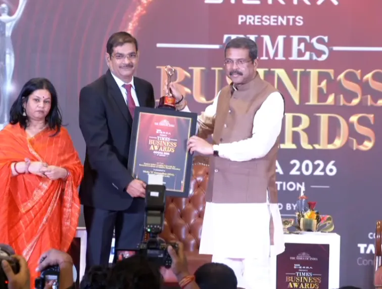 kangana-gets-a-shock-before-the-release-of-emergency