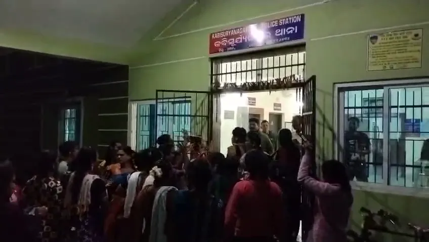 mumbai-indians-win-2nd-wpl-title-by-beating-delhi-by-8-runs