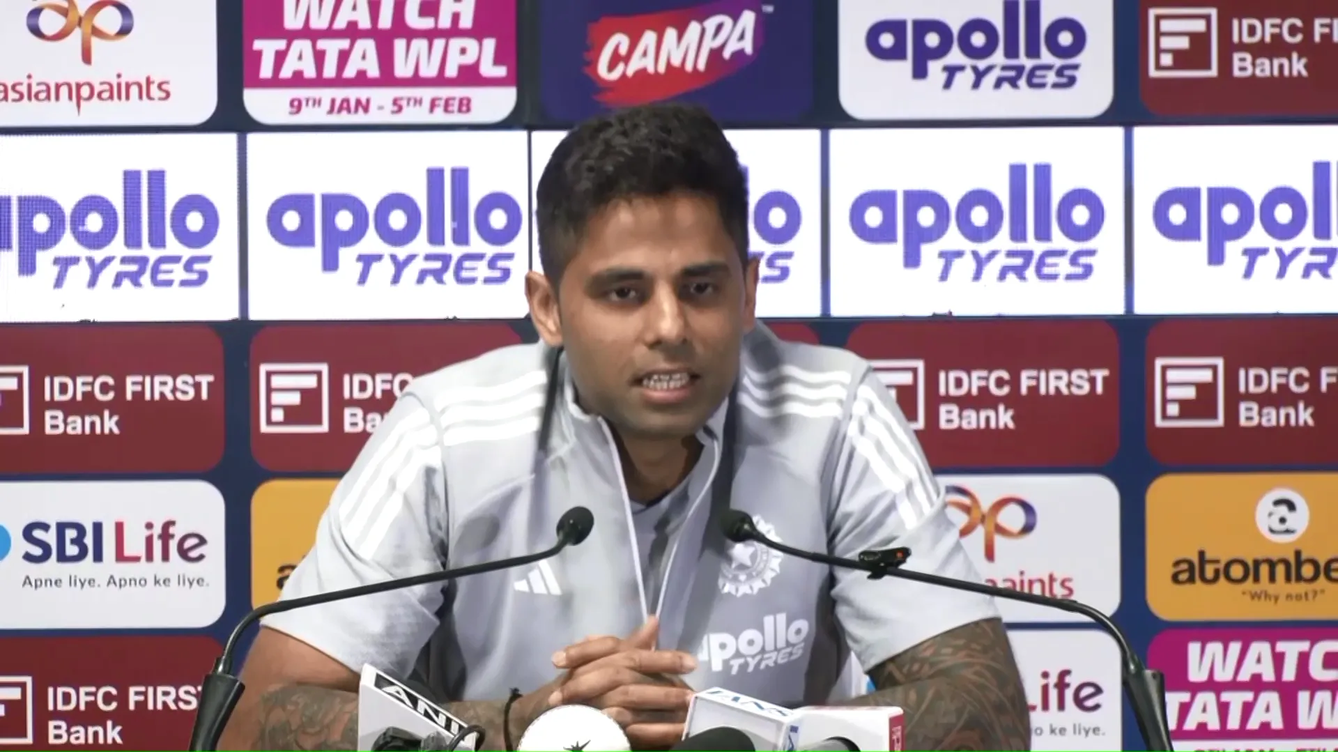 ୧୪ ଖେଳାଳି ଓ ଷ୍ଟାଫ ମୋର ଦାୟିତ୍ଵ, ଖରାପ ଫର୍ମ ପ୍ରଶ୍ନ ଉପରେ ଉତ୍ତର ରଖିଲେ ସୂର୍ଯ୍ୟ 