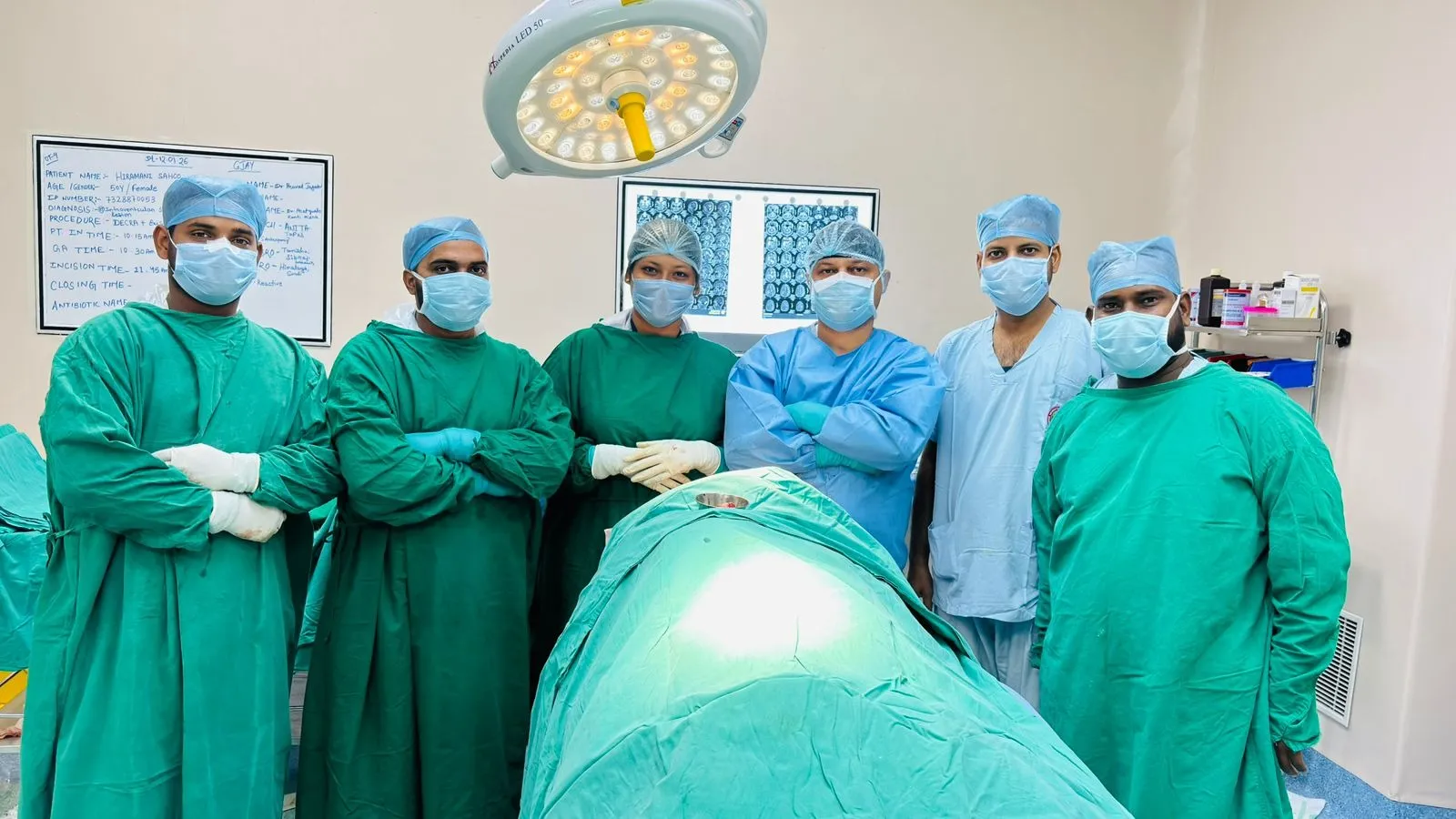 chimpanzee-durga-becomes-mother-for-the-first-time