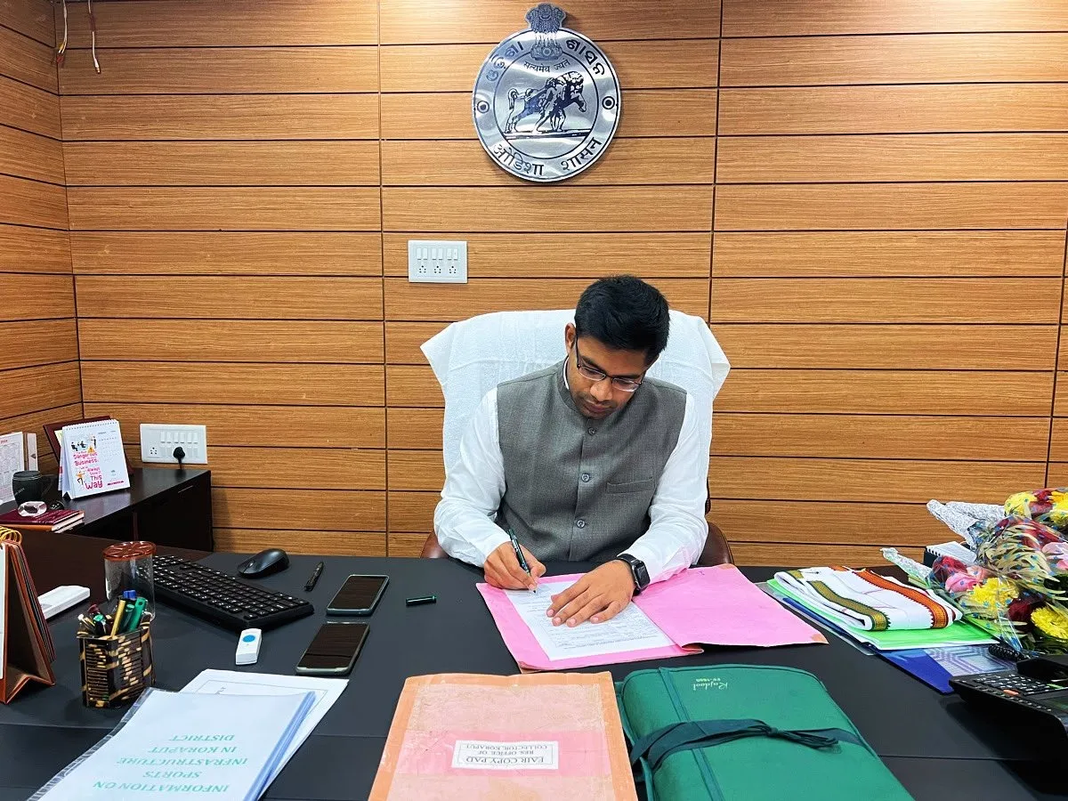 team-india-dominates-perth-test-takes-lead-of-218-runs-on-the-strength-of-yashasvi-rahul--