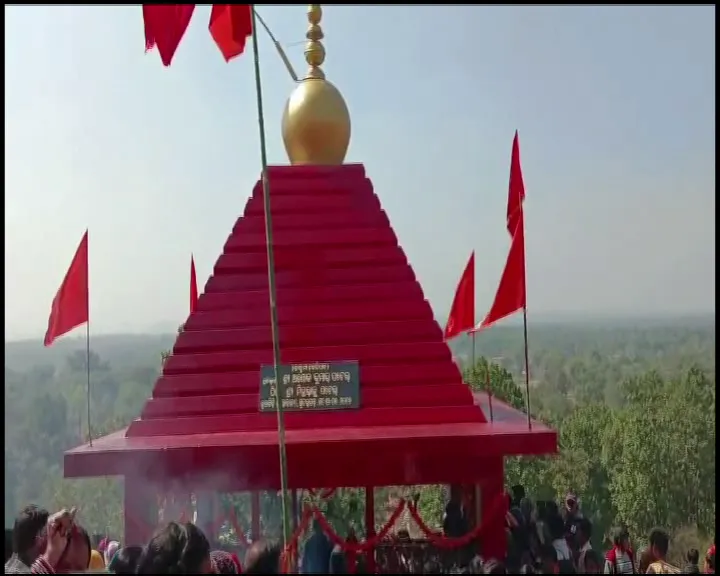 anshuman-memorial-trust-help-a-girl-for-her-mothers-funeral