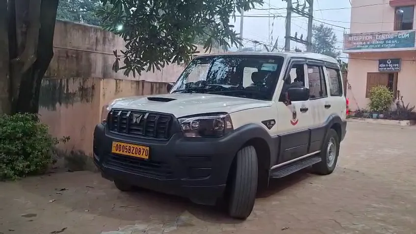 cm-arrives-at-state-secretariat-amid-tight-security-2